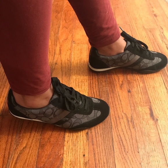 🚨 Black & White Coach Sneakers 🚨 - Picture 6 of 7